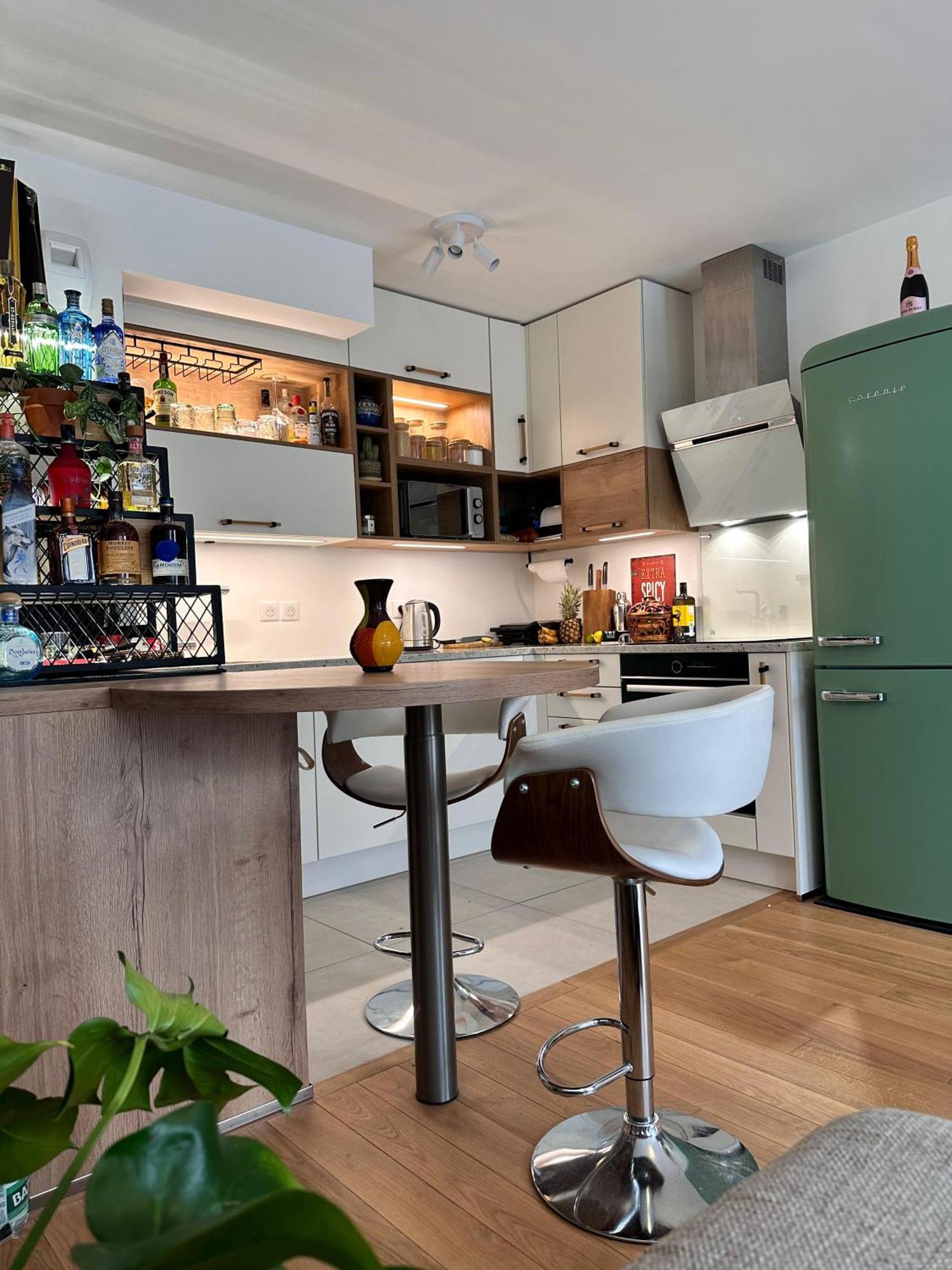 Cosy Summer Stay In Boho Style Apartment - 8 Mins From Paris Center - Garden And Underground Parking Clamart Eksteriør billede